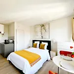 Astrid - Check In H24 - Proche Gare Perrache Lyon