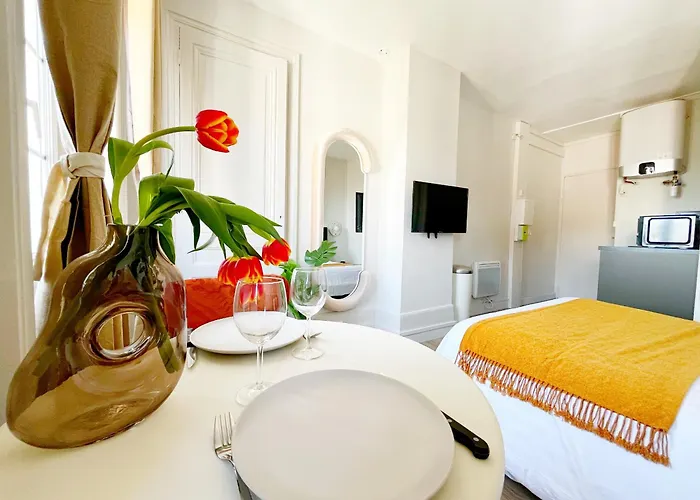 Astrid - Check In H24 - Proche Gare Perrache